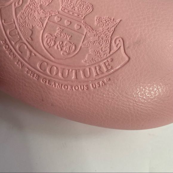 Juicy Couture Pink Faux Leather Hard Shell Sunglass Case - add to bundle pay $5 - Picture 4 of 5